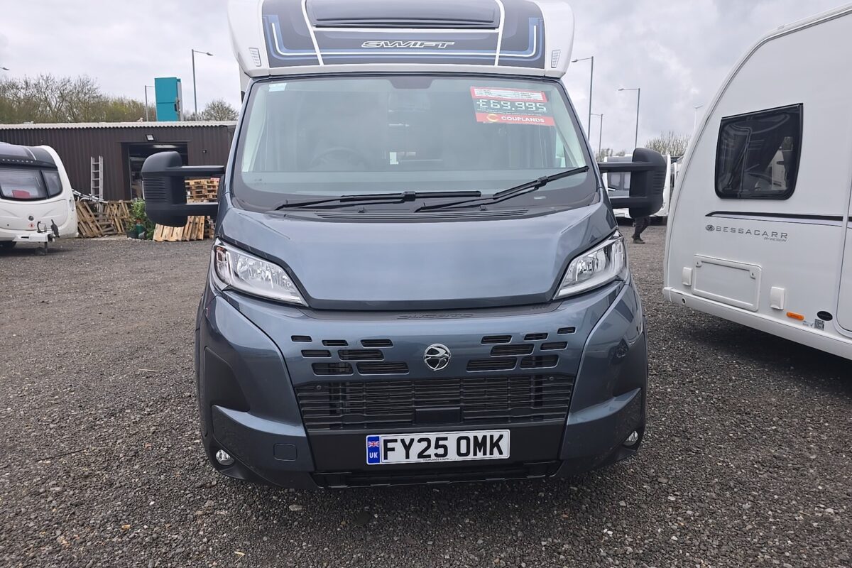 2025 SWIFT ESCAPE 640 FRONT