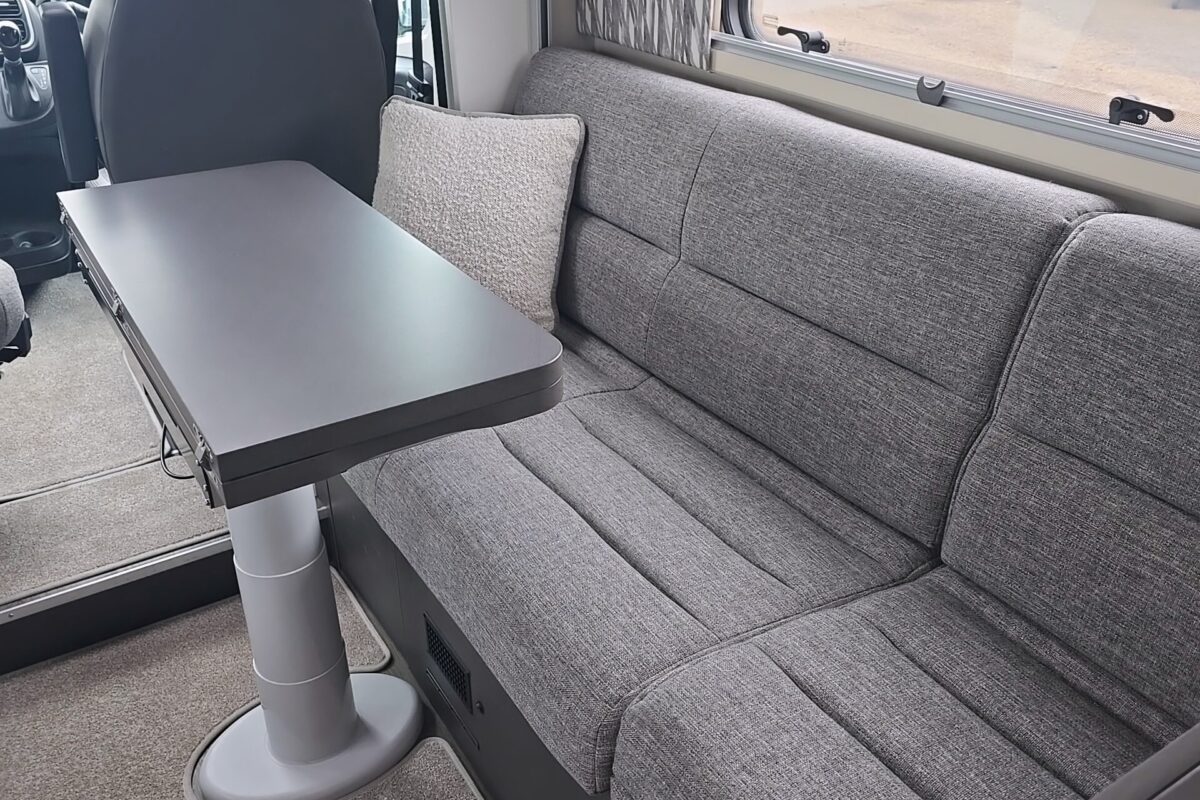 2025 SWIFT ESCAPE 640 SEAT