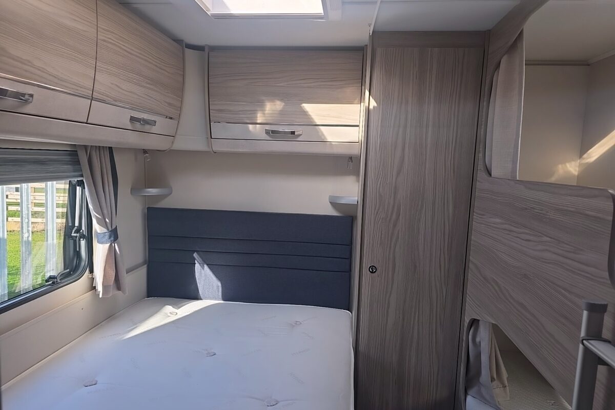 2024 ELDDIS CHATSWORTH 868 6 BERTH CARAVAN