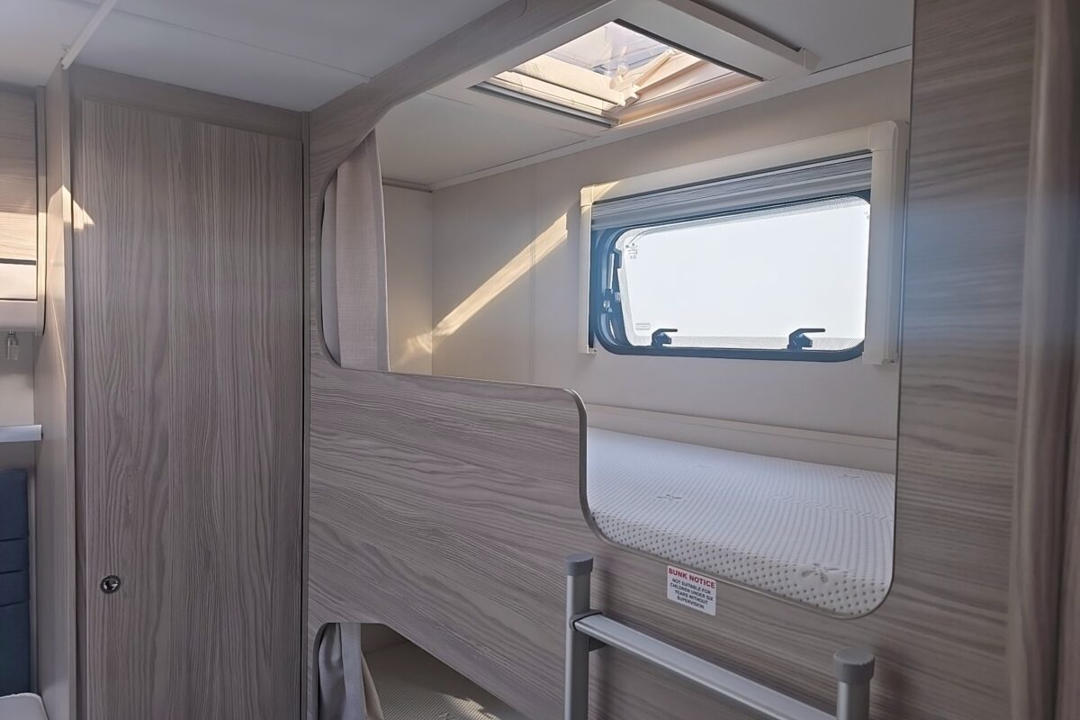 2024 ELDDIS CHATSWORTH 868 6 BERTH CARAVAN