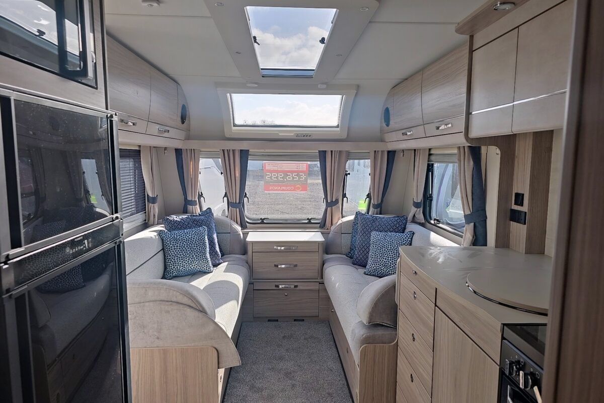 2024 ELDDIS CHATSWORTH 868 6 BERTH CARAVAN