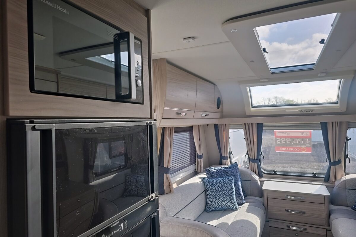 2024 ELDDIS CHATSWORTH 868 6 BERTH CARAVAN