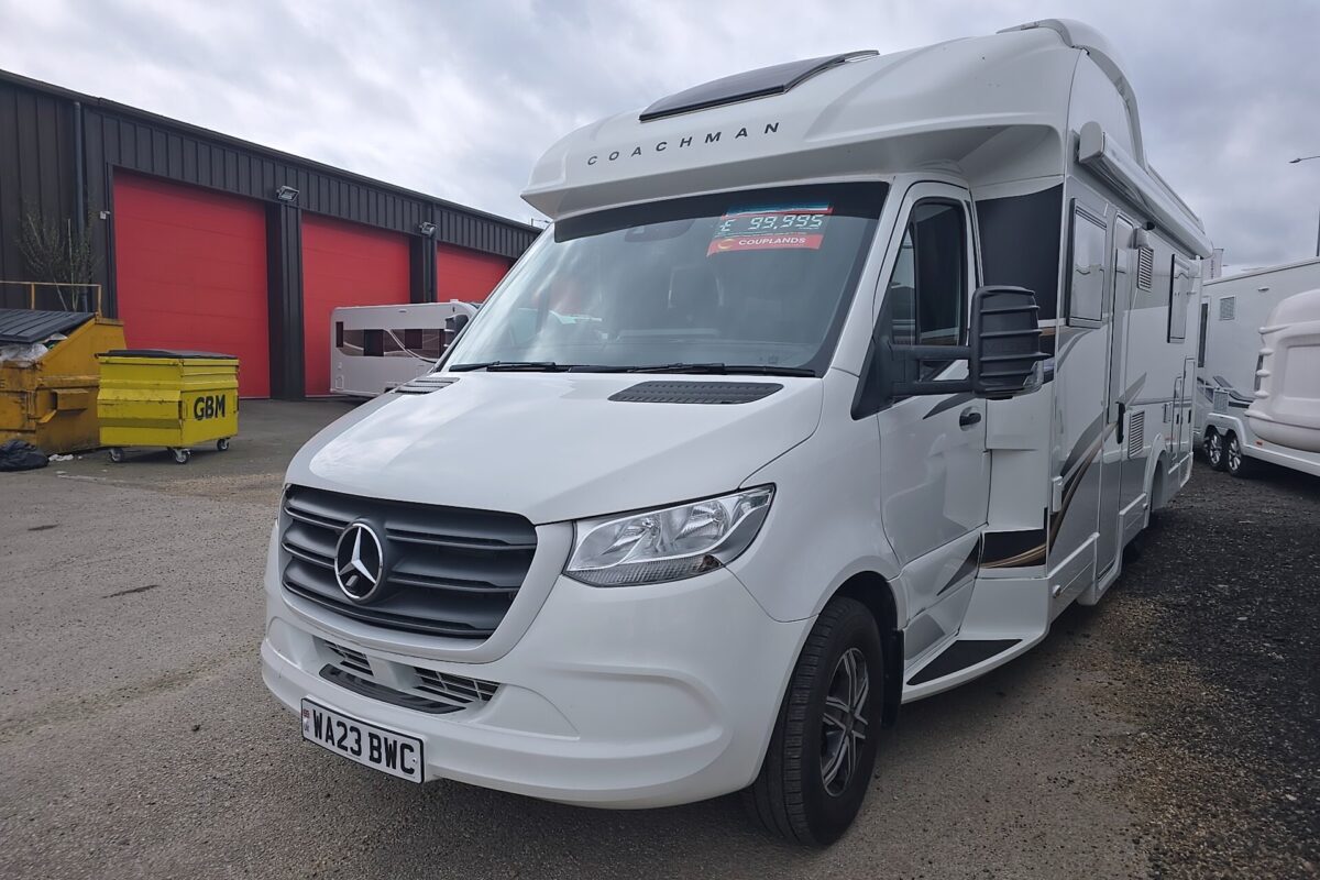 2023 COACHMAN TRAVEL MASTER 545 N/S FRONT