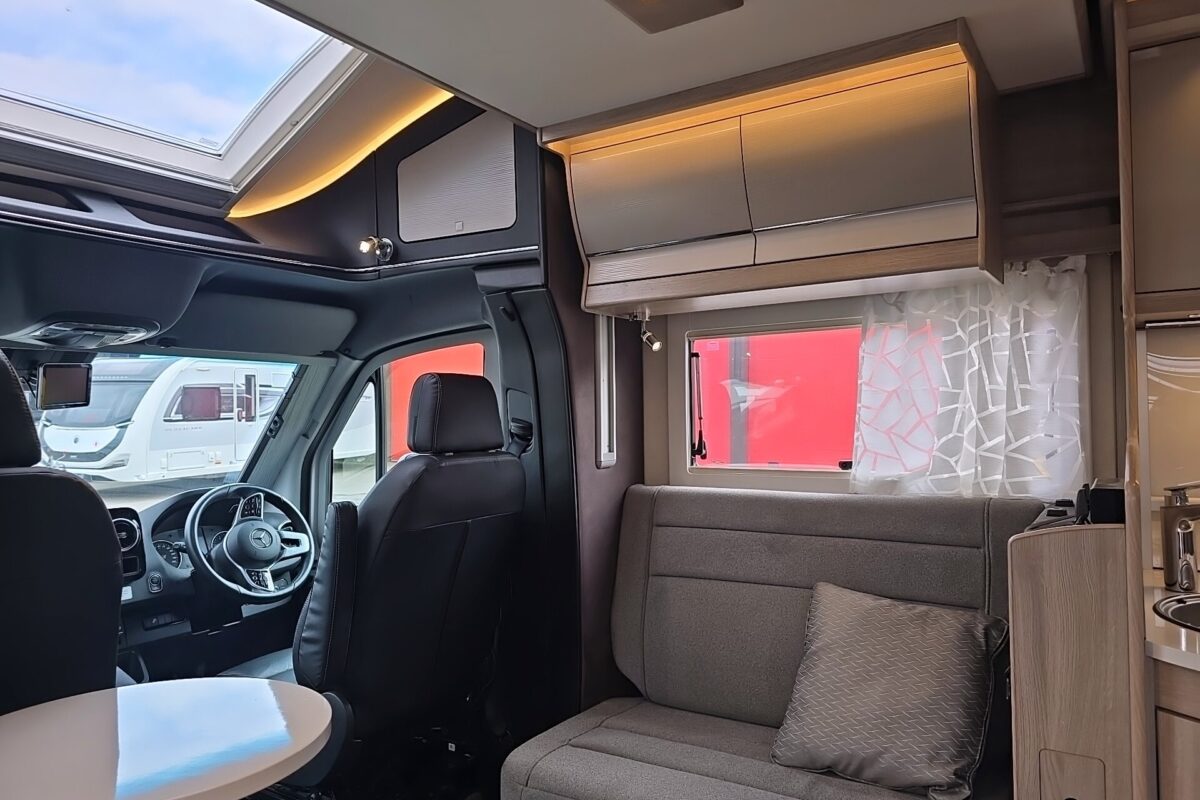 2023 COACHMAN TRAVEL MASTER 545 VIEW