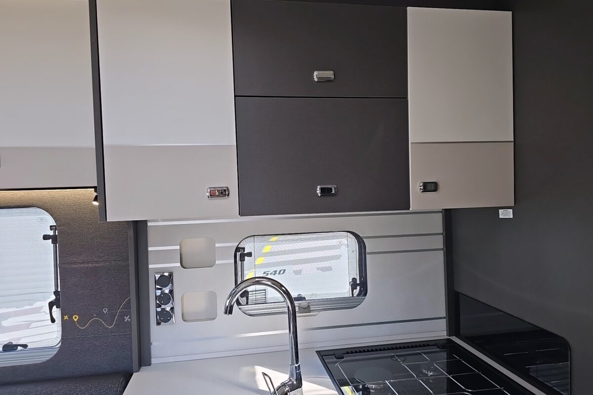 2026 SWIFT TREKKER 584 INTERIOR