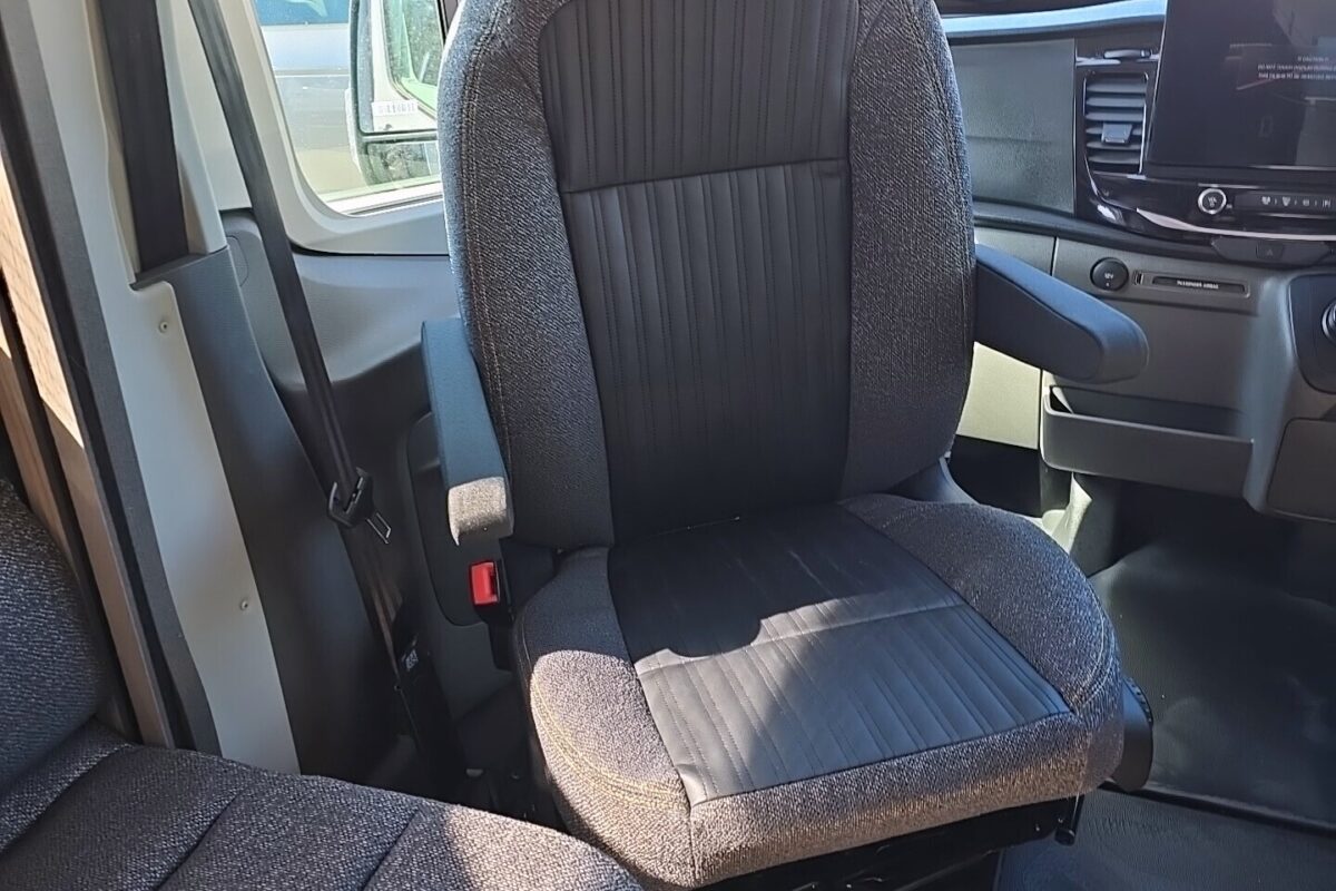 2026 SWIFT TREKKER 584 INTERIOR