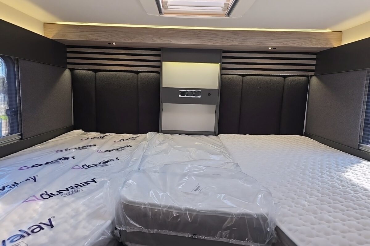 2026 SWIFT TREKKER 584 INTERIOR
