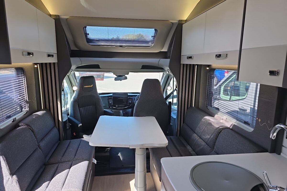 2026 SWIFT TREKKER 584 INTERIOR