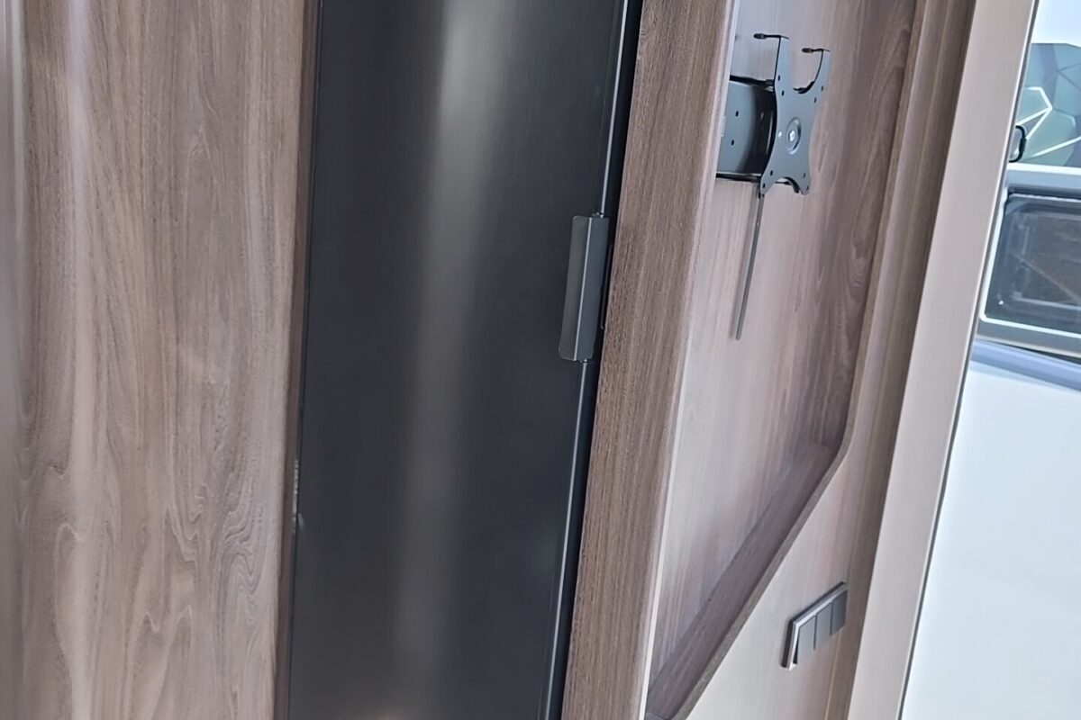 2026 COACHMAN AVVENTURA 545