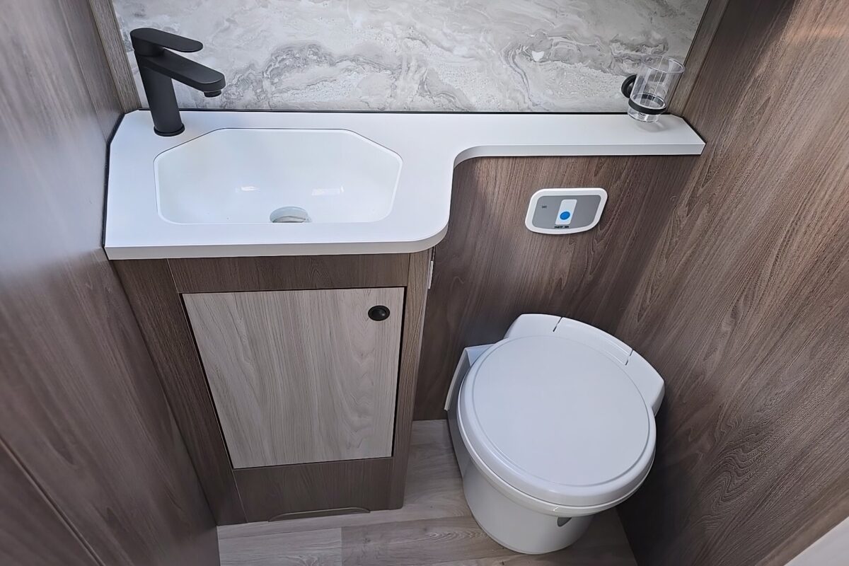 2026 COACHMAN AVVENTURA 545