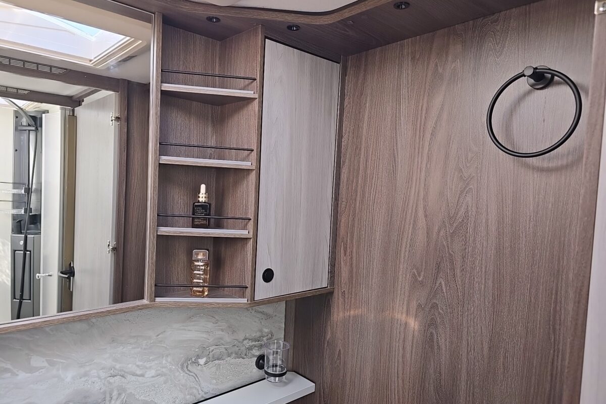 2026 COACHMAN AVVENTURA 545