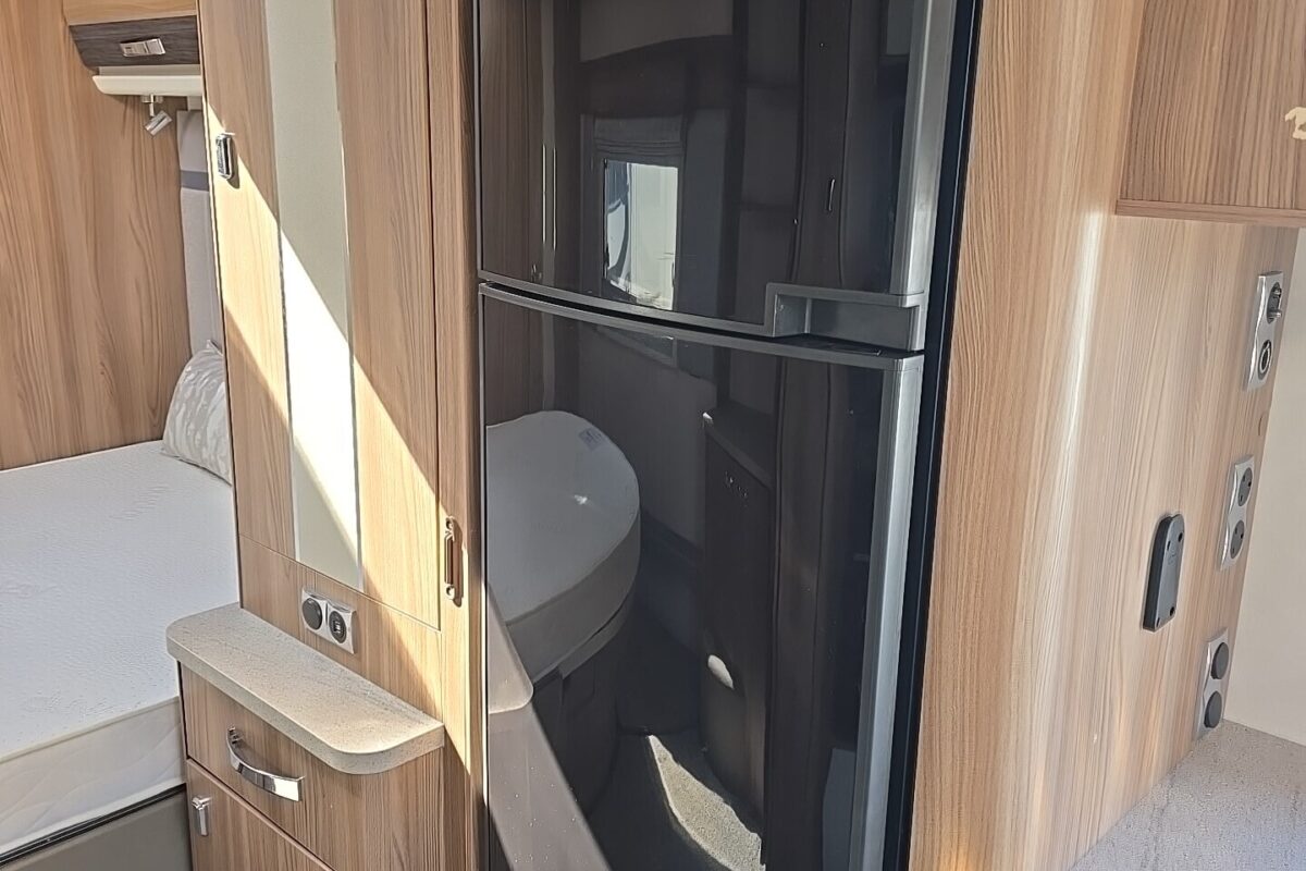 2020 BESSACARR BY DESIGN 845 INTERIOR