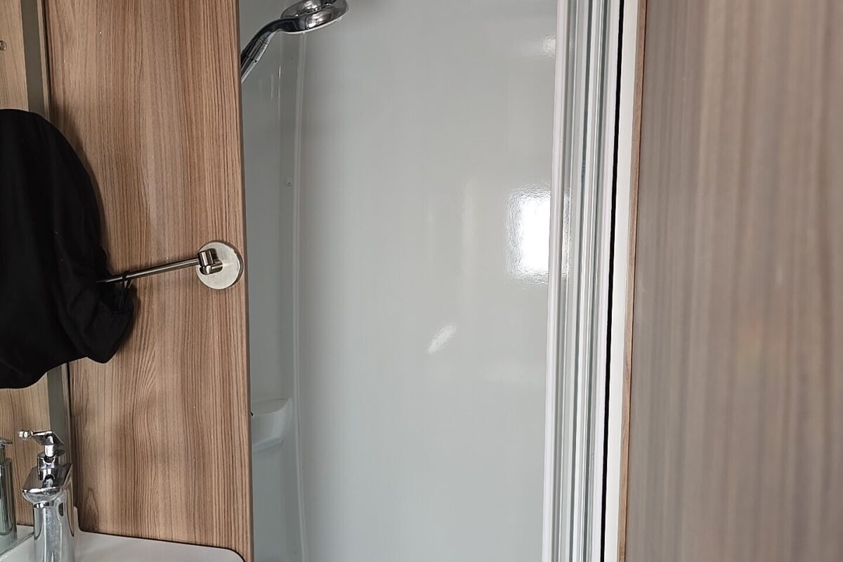 2020 BESSACARR BY DESIGN 845 INTERIOR