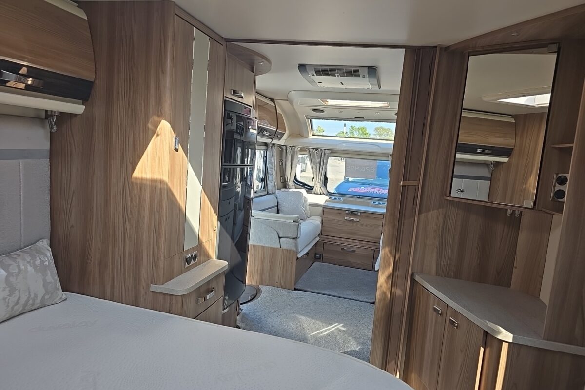 2020 BESSACARR BY DESIGN 845 INTERIOR