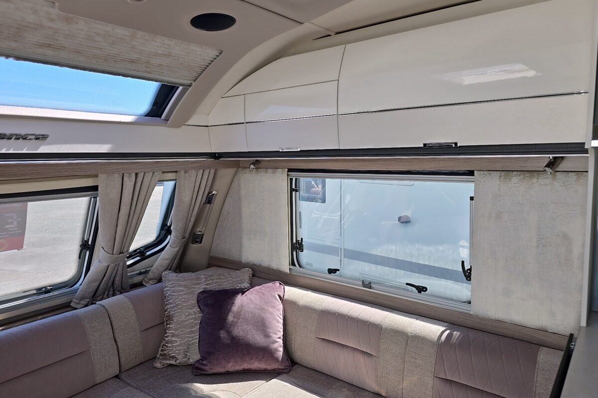 2024 SWIFT ELEGANCE GRANDE 850