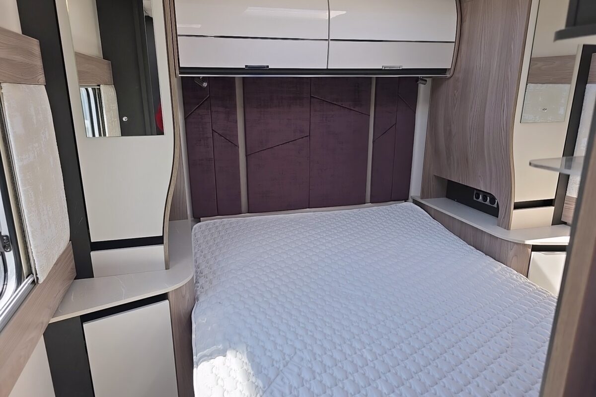 2024 SWIFT ELEGANCE GRANDE 850