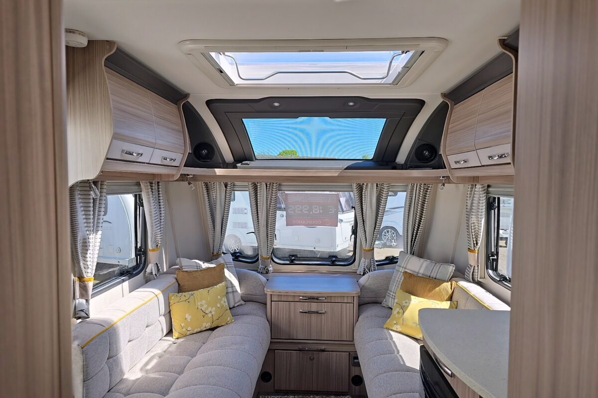 2019 COACHMAN VISION 545 CARAVAN