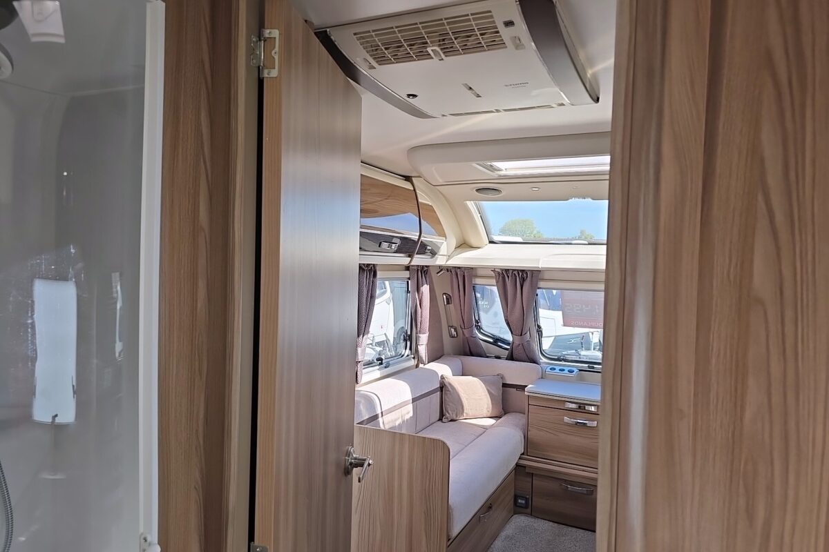 2019 SWIFT ELEGANCE 560