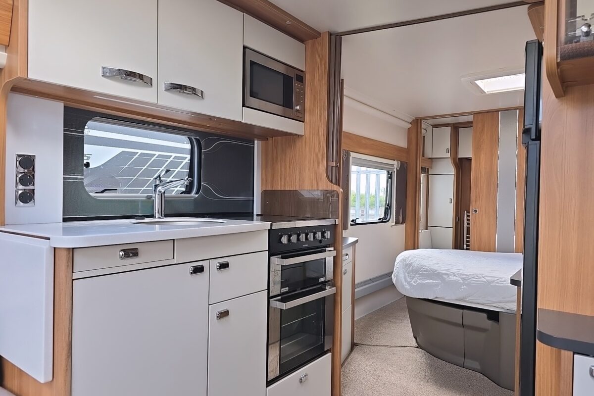2014 elegance 645 internal