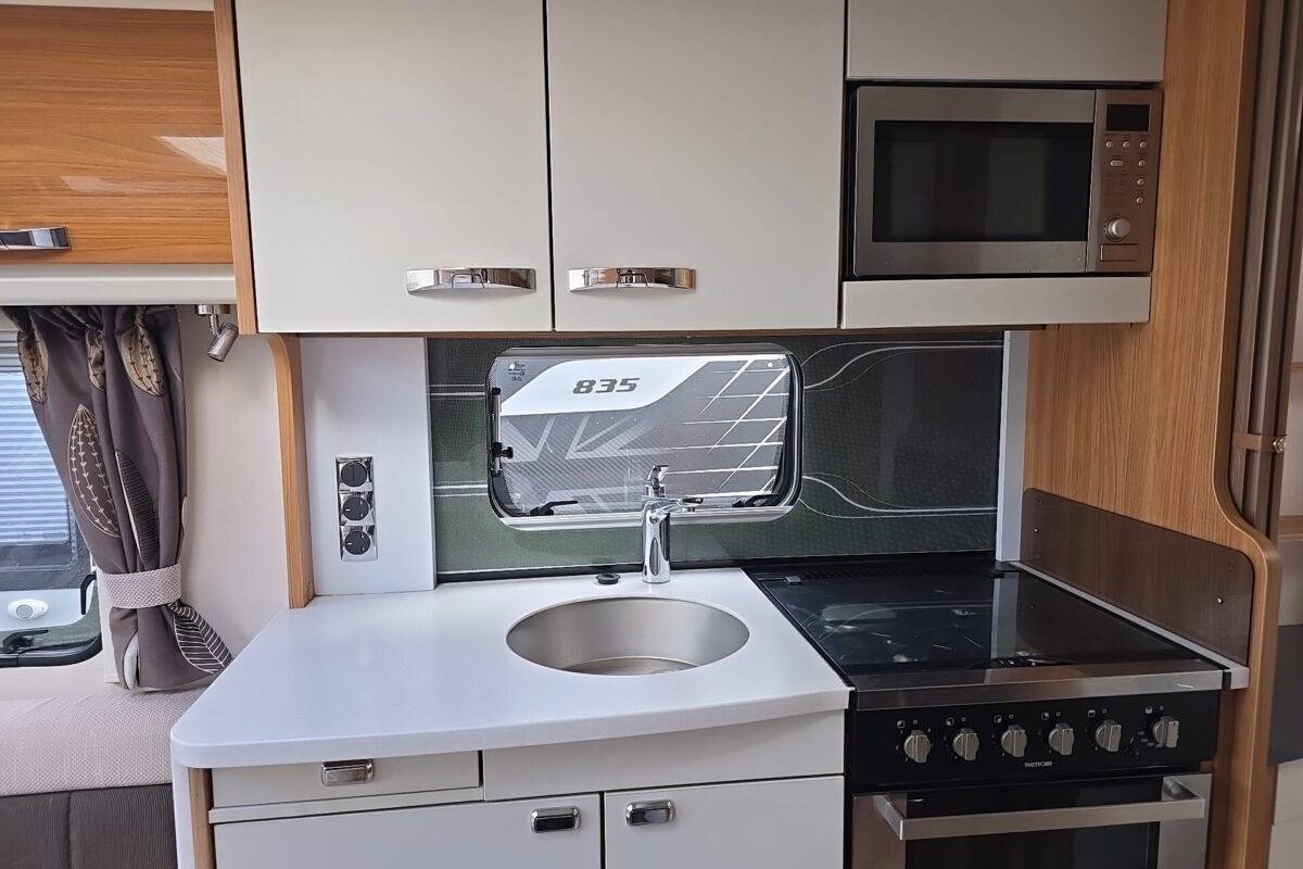 2014 elegance 645 internal