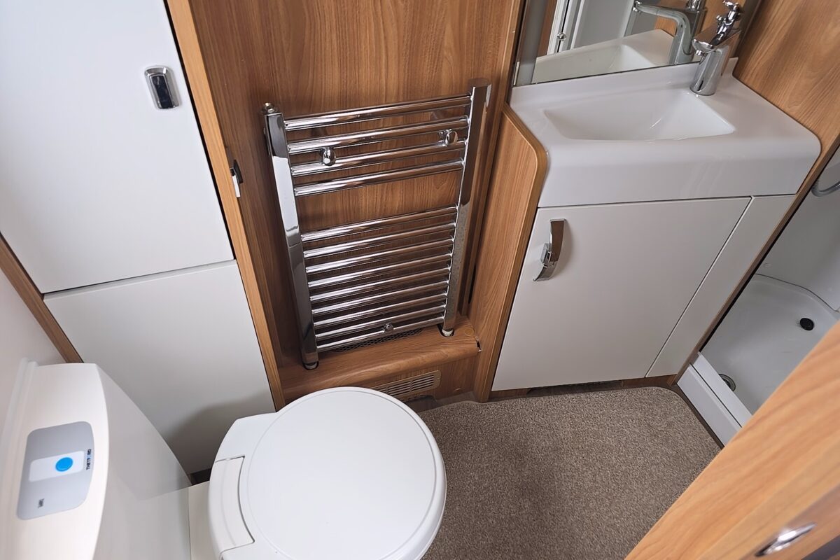 2014 elegance 645 internal