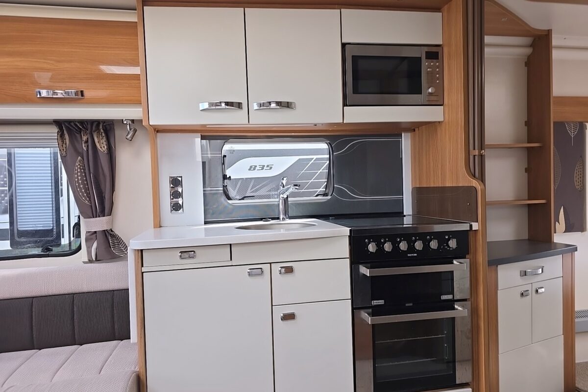 2014 elegance 645 internal
