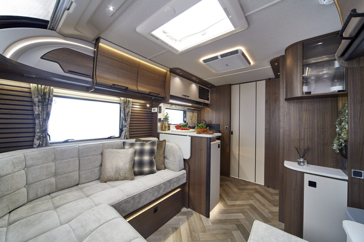 2026 COACHMAN LUSSO IV