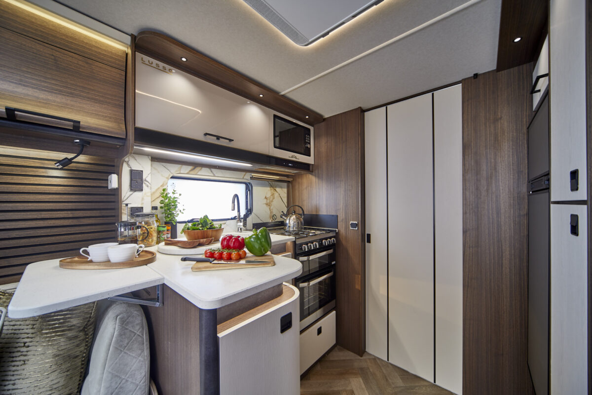 2026 COACHMAN LUSSO IV