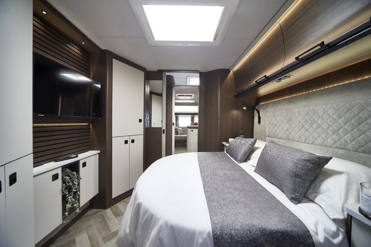 2026 COACHMAN LUSSO IV