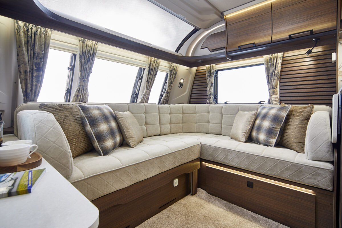 2026 COACHMAN LUSSO IV