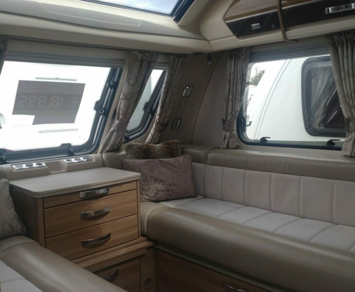 swift elegance 580 interior