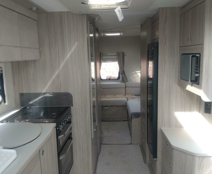 Elddis Sherwood 585 Interior