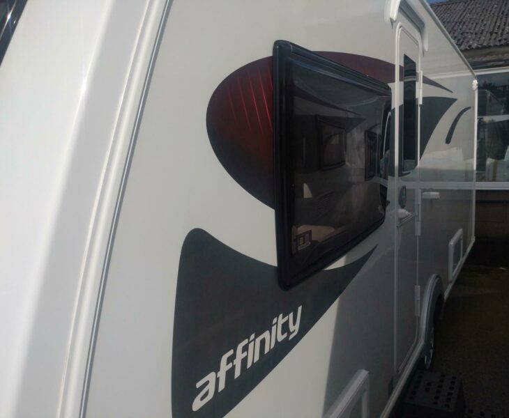 Elddis Affinity 554 Nearside