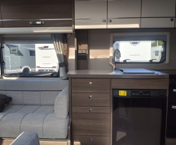 Elddis Affinity 554 Interior