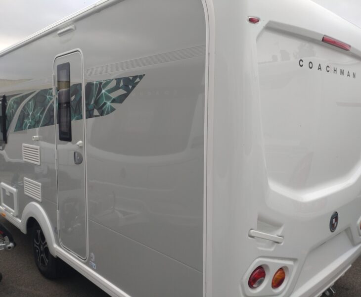 Coachman Acadia 460 Rear