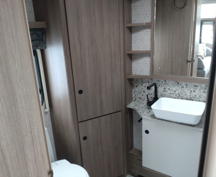 Coachman Acadia 460 Interior