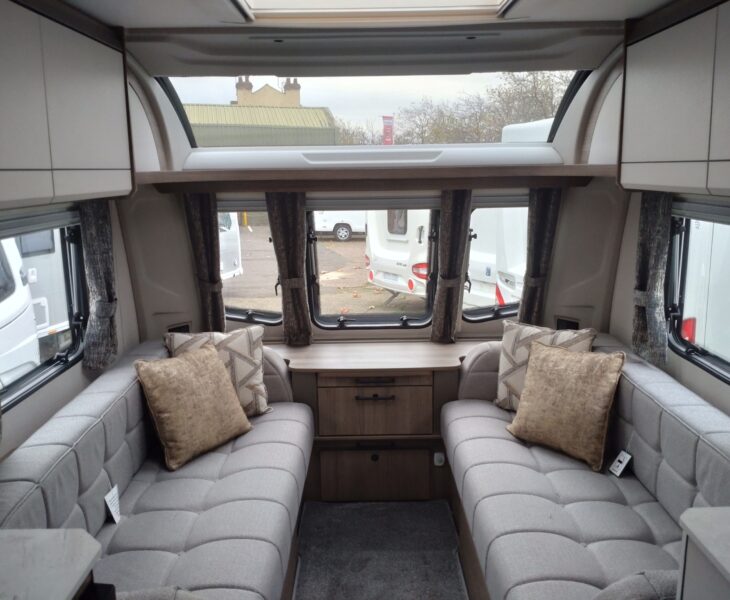 Coachman Acadia 460 Interior