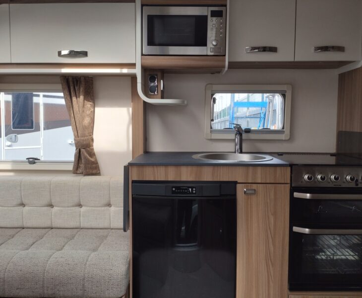 Swift Sunrise 580 Interior