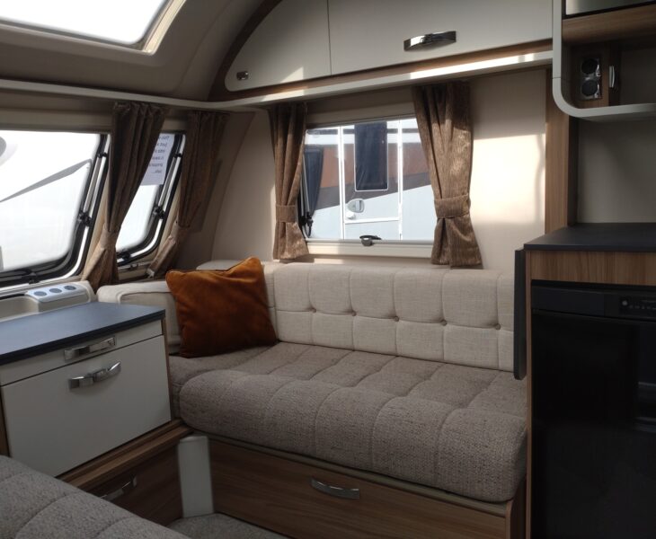 Swift Sunrise 580 Interior