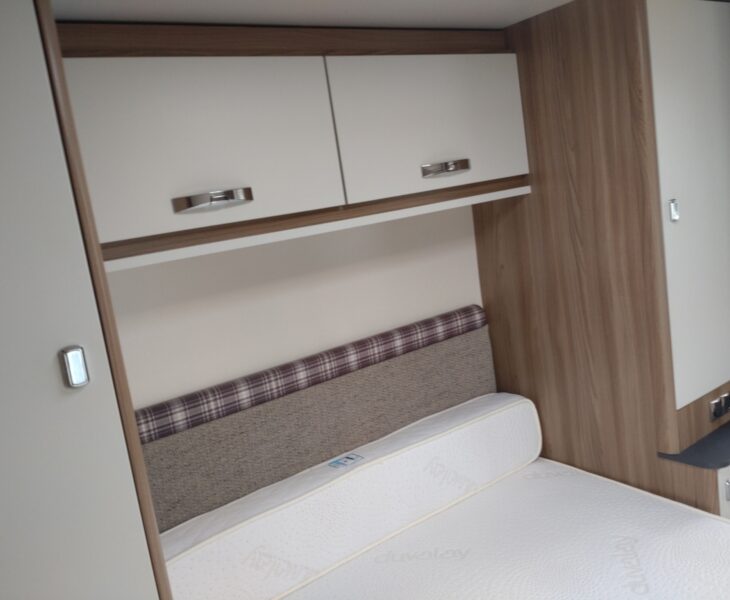 Swift Sunrise 580 Interior