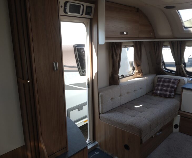 Swift Sprite Super Major 4 SB Interior