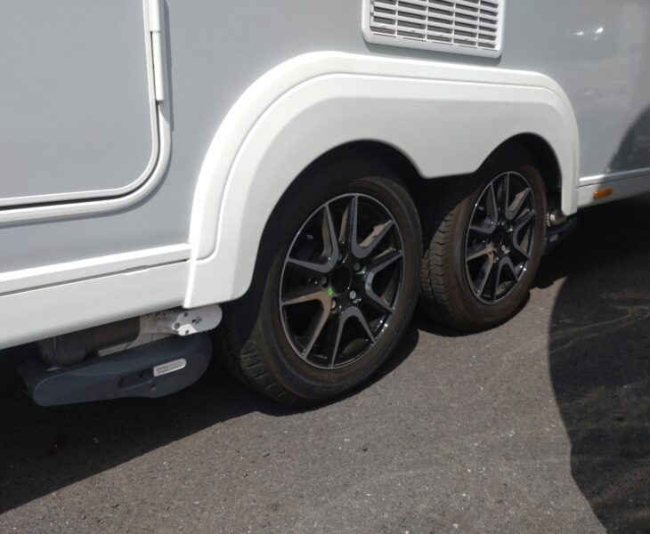 Buccaneer Barracuda Platinum Edition Nearside