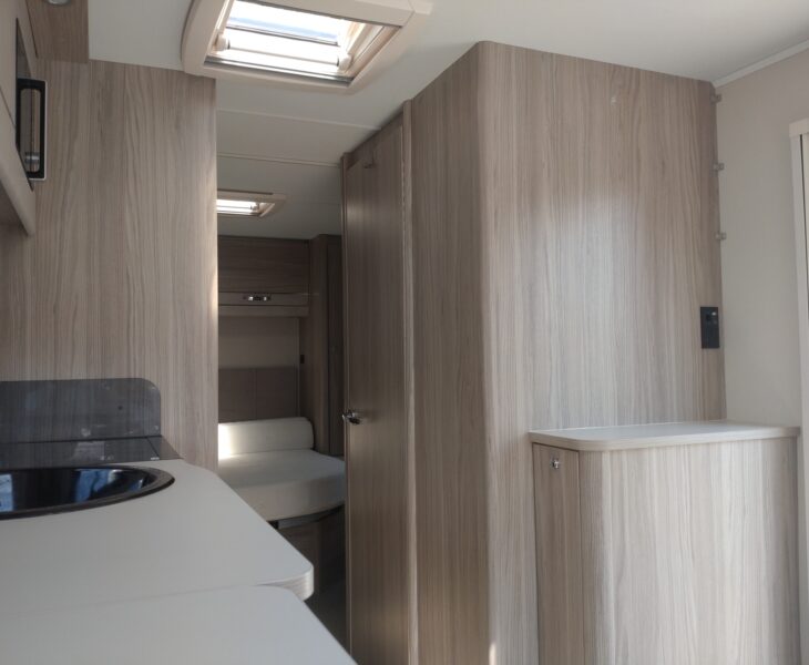 2022 Elddis Avante 550 Interior