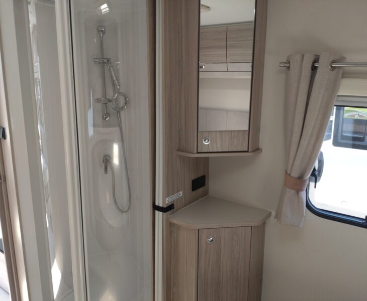 2022 Elddis Avante 550 Interior