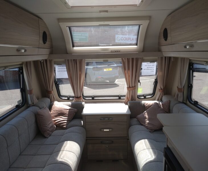 2022 Elddis Avante 550 Interior