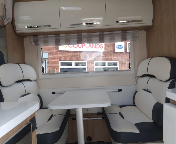 Roller Team Auto Roller 746 Interior