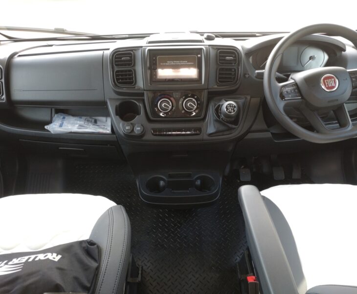 Roller Team Auto Roller 746 Interior