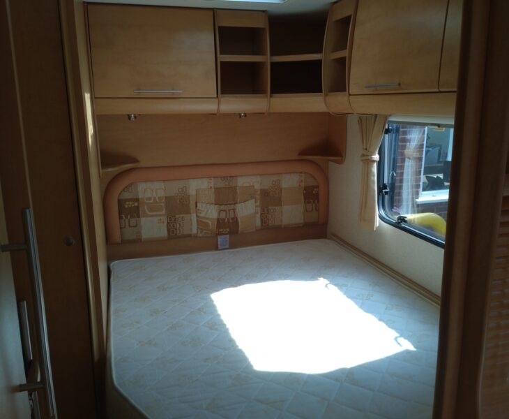 Bailey Pageant Burgundy Interior