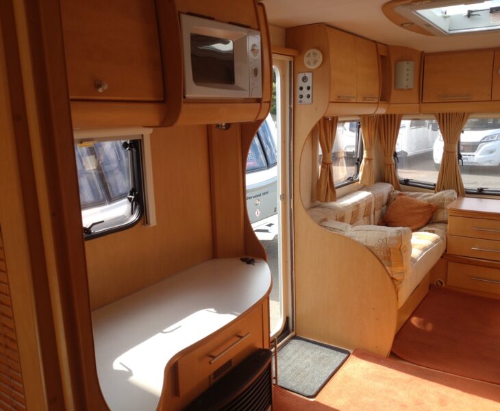 Bailey Pageant Burgundy Interior