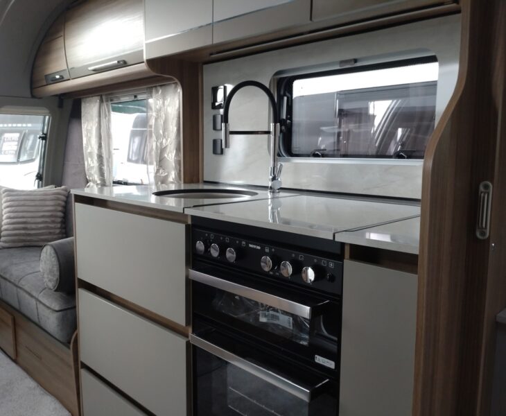2025 Bailey Unicorn Deluxe Vigo Interior
